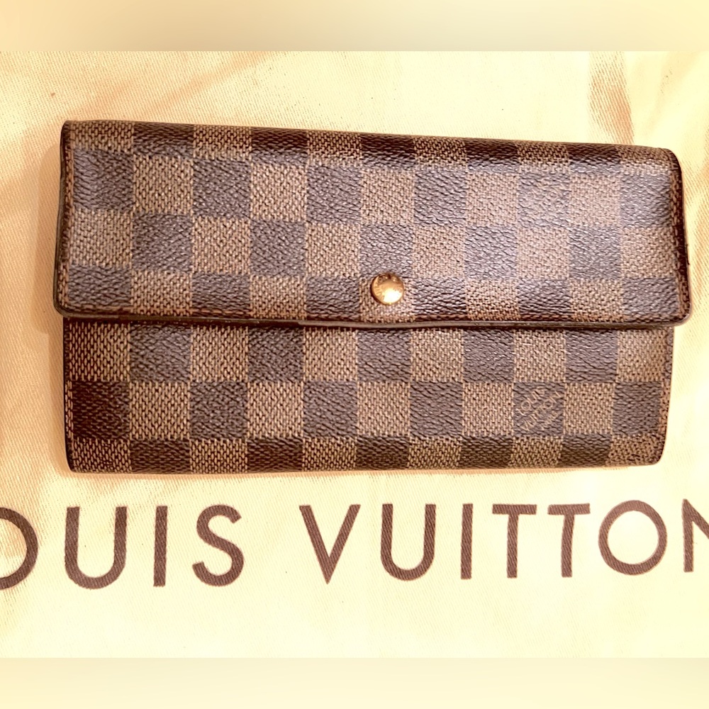 Louis Vuitton Damier Ebene Long Sarah Wallet.